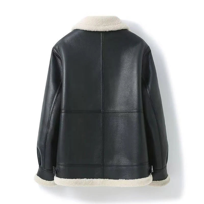 Men's Shearling Aviator Jacket – Collar Detail