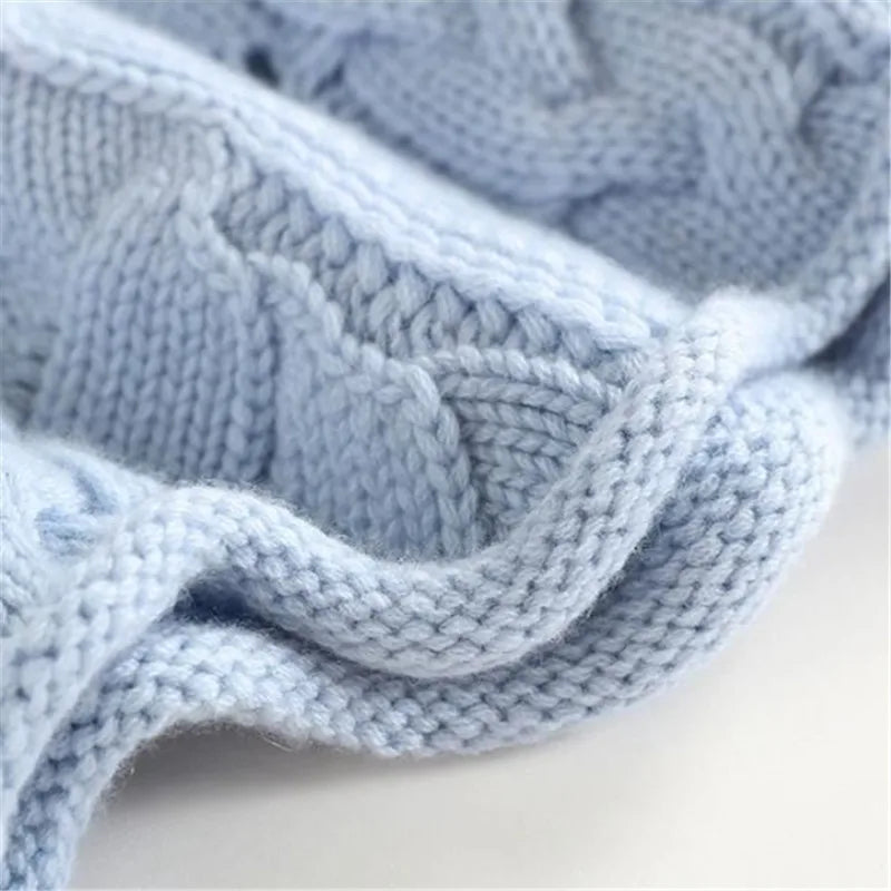 Women's Cashmere Turtleneck Sweater – Worn View
