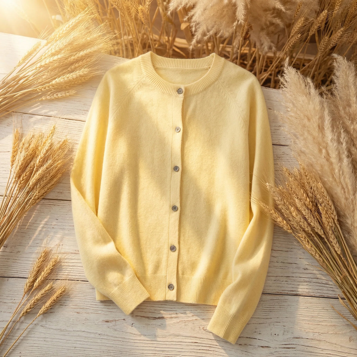 Women's merino wool cardigan, ribbed cuff detail