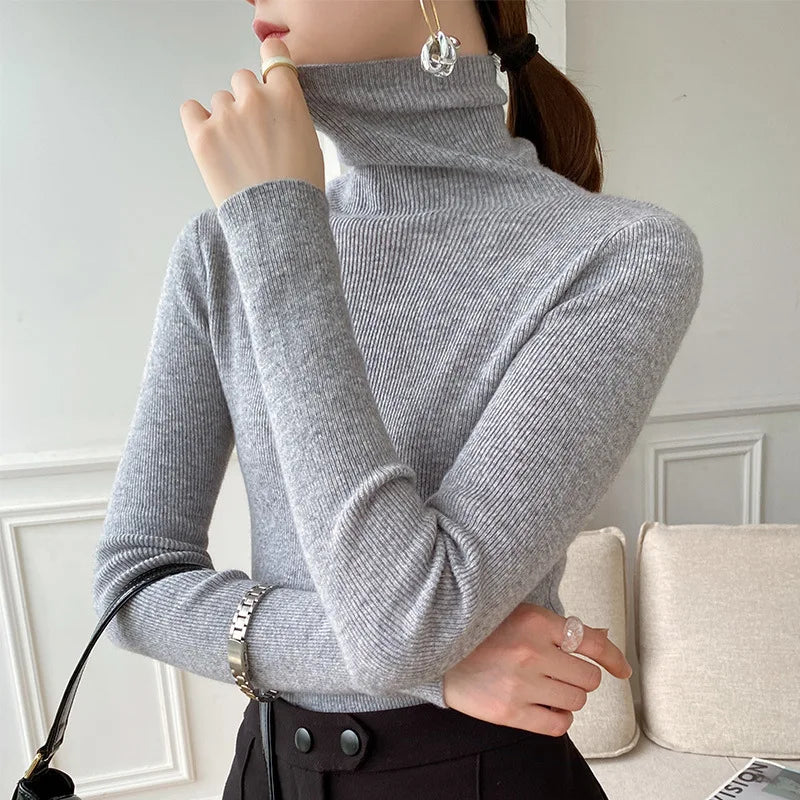 Women's gray ribbed cashmere turtleneck sweater