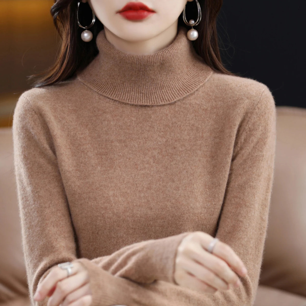 Women's Cashmere Turtleneck Sweater in Brown