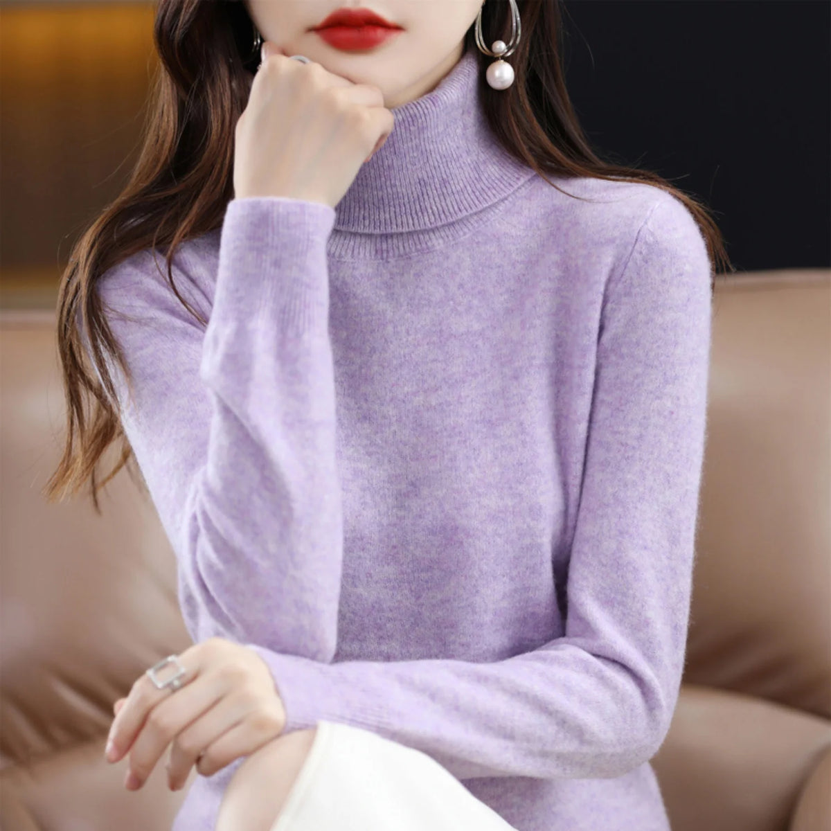Women's Cashmere Turtleneck Sweater in Light Violet