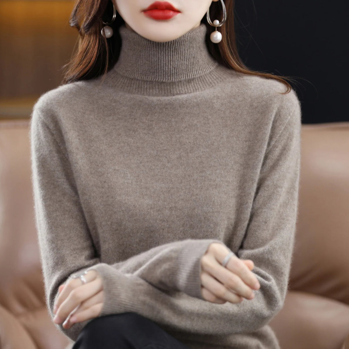 Women's Cashmere Turtleneck Sweater in Gray