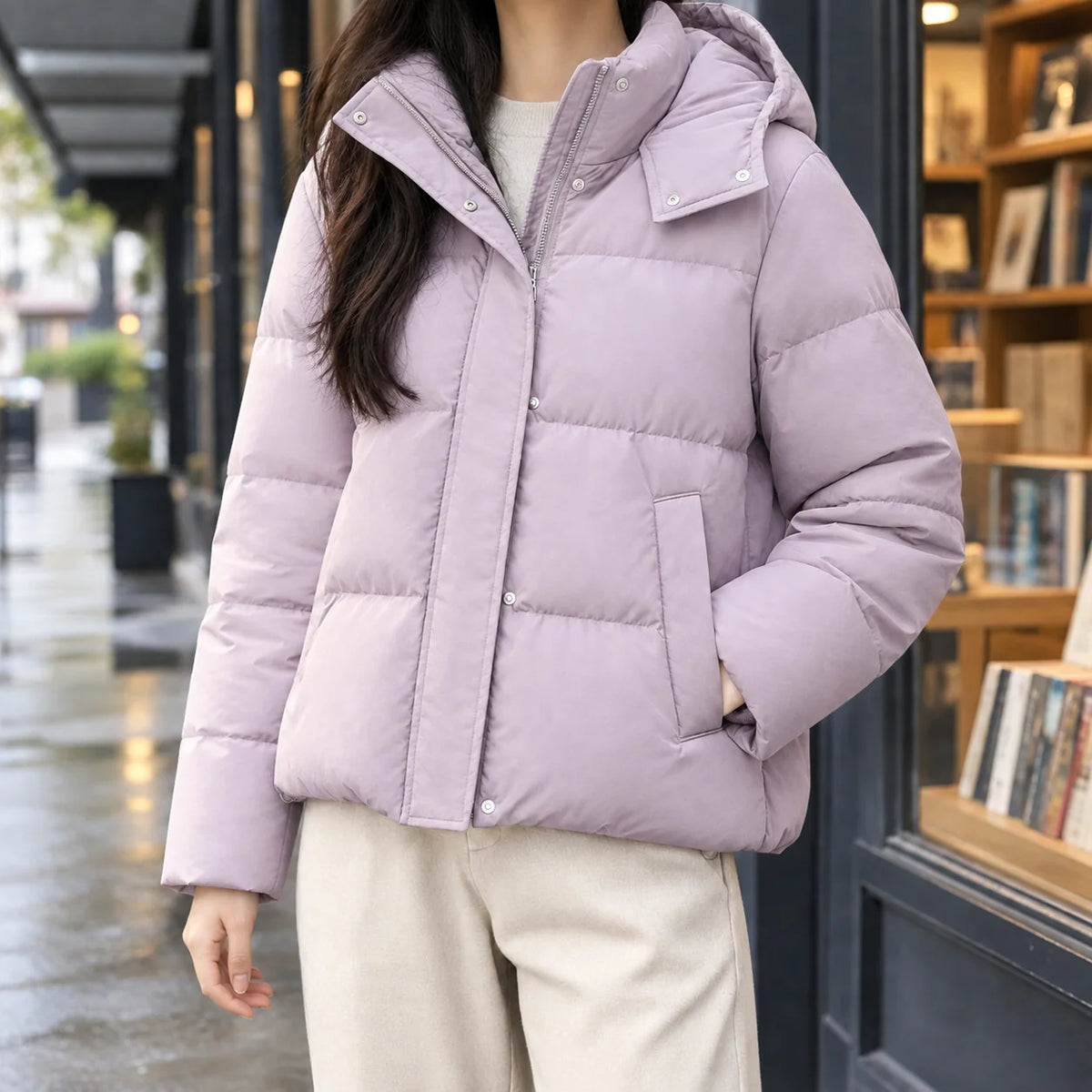 Women's Hooded Puffer Jacket – Collar Detail