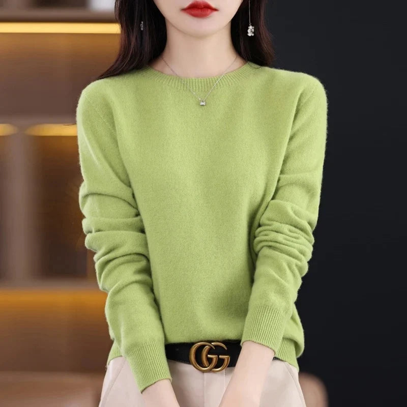 Women's ribbed crewneck sweater in light green