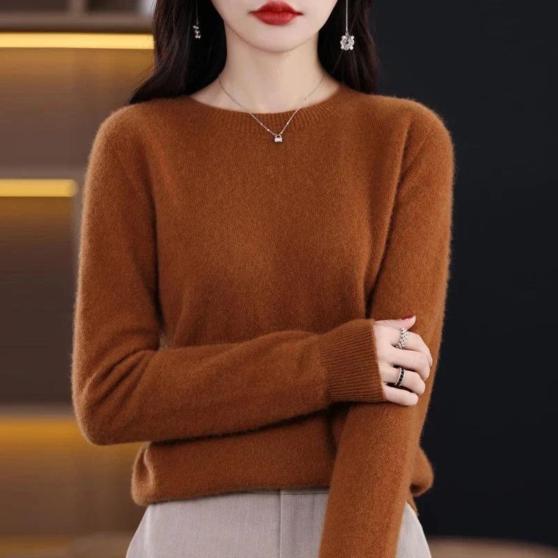 Women's ribbed crewneck sweater in dark orange
