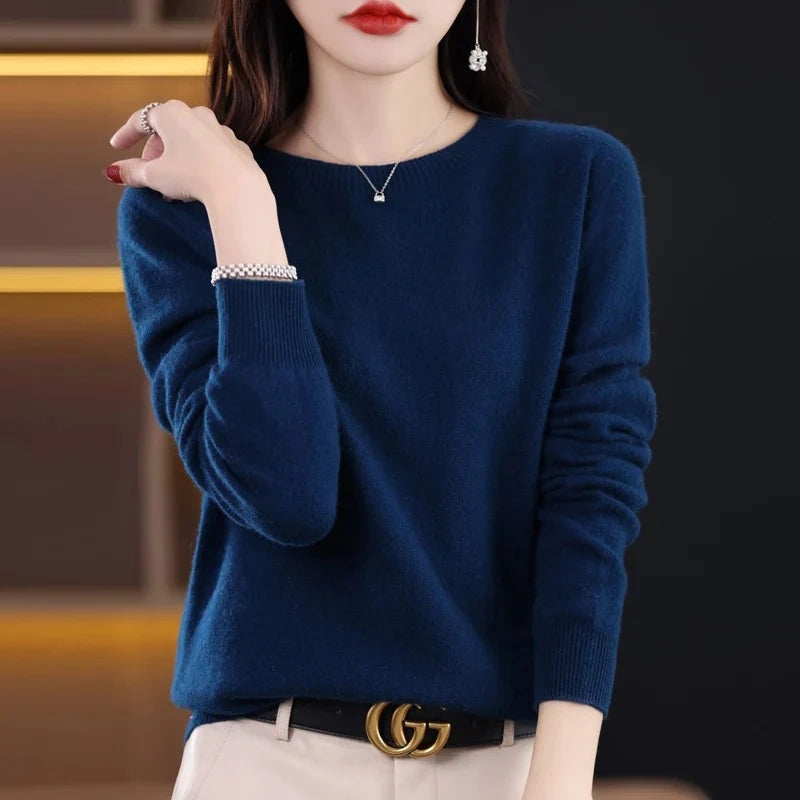 Women's ribbed crewneck sweater in dark blue