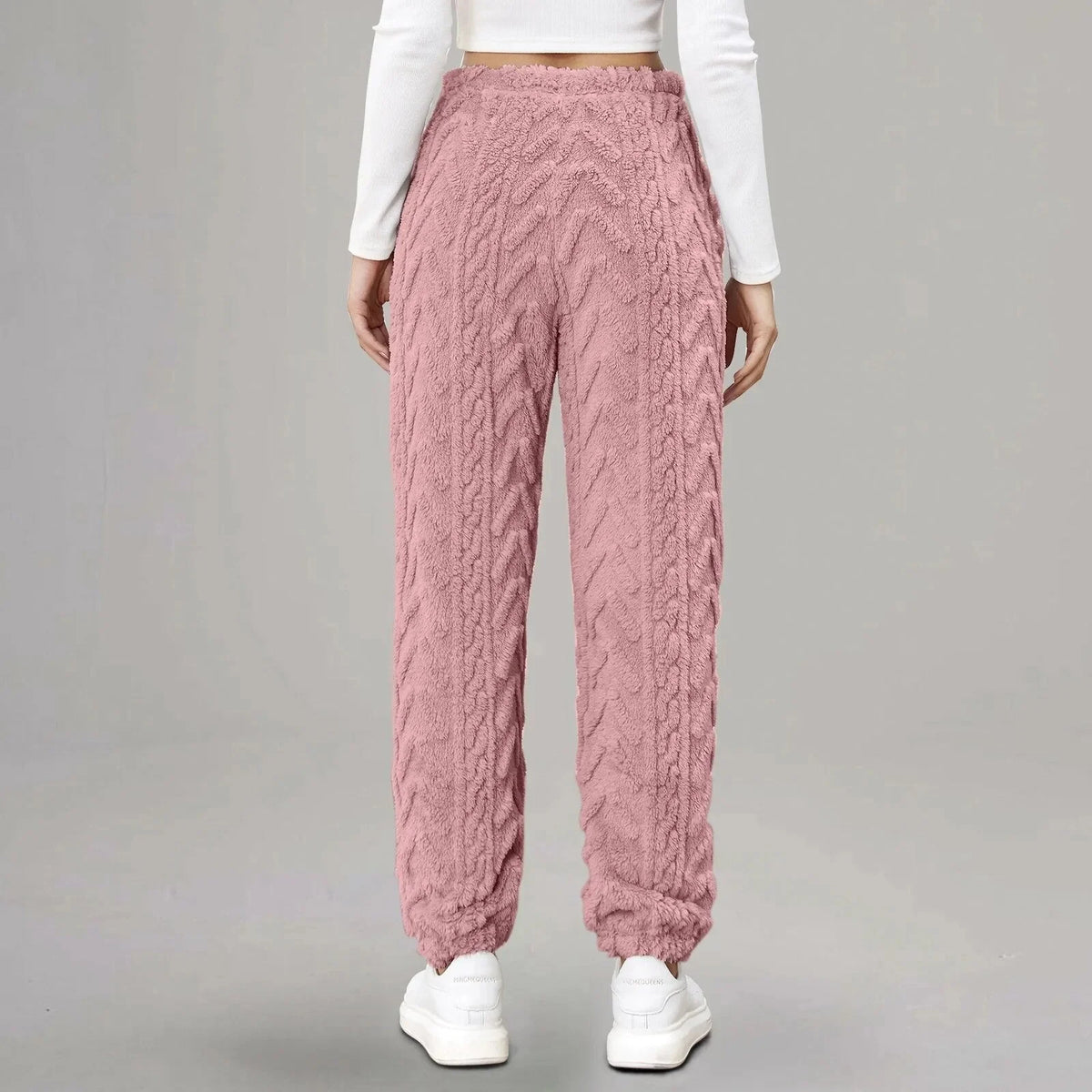 Women's Fleece Jogger Sweatpants – Pocket Detail