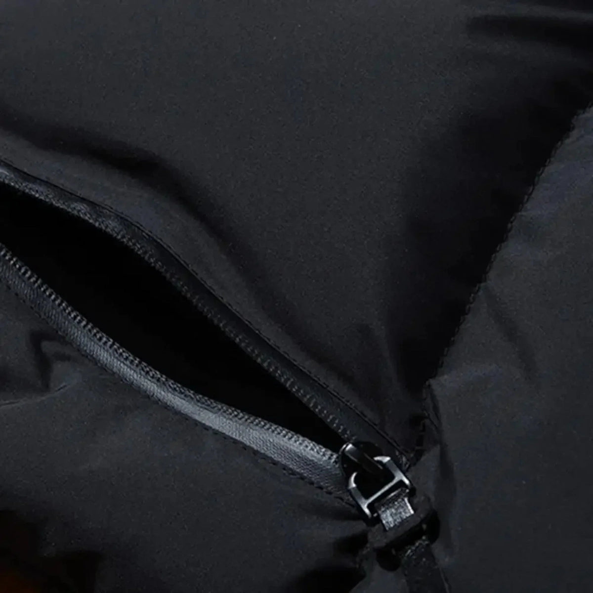 Men's Quilted Hooded Puffer Jacket – Detail View