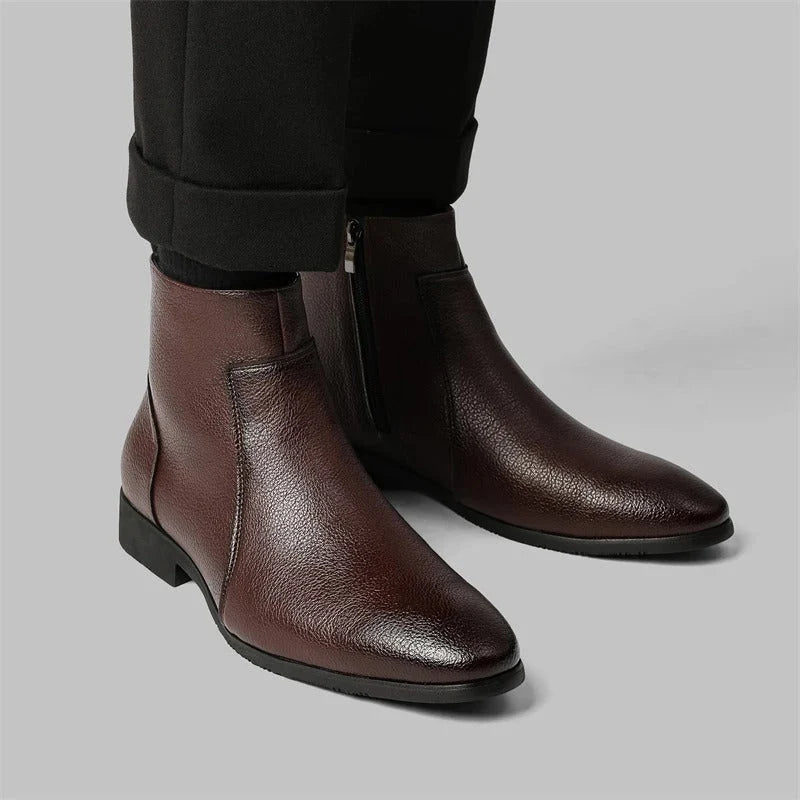 Men's Smooth Leather Ankle Boots – Sole Detail