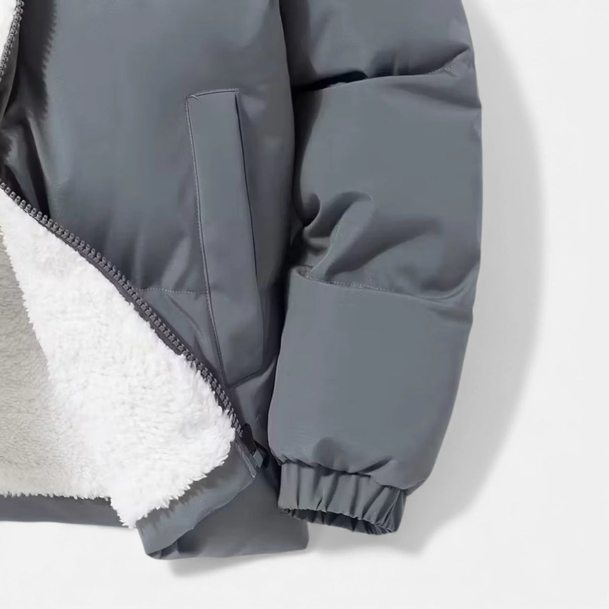 Men's Sherpa-Lined Puffer Coat – Lining Detail