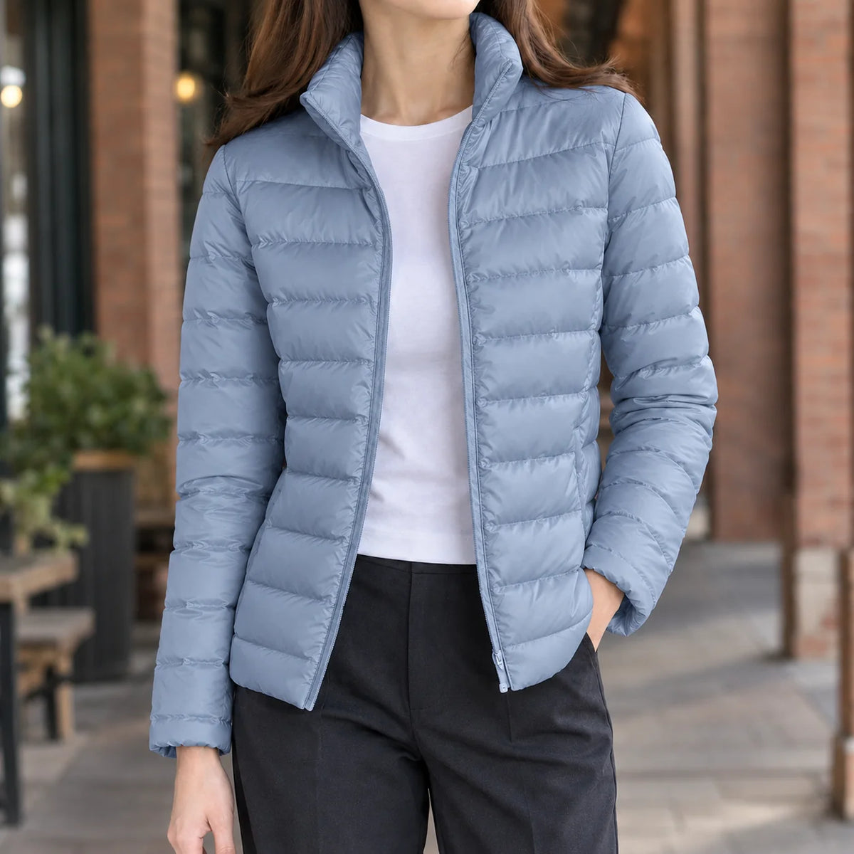 Close-up of the full-zip front on the women's puffer jacket