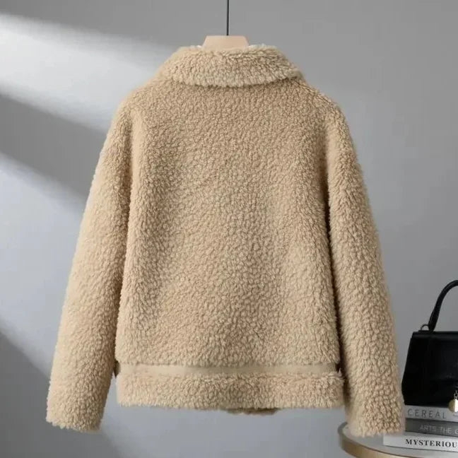 Women's collared fleece jacket with patch pockets