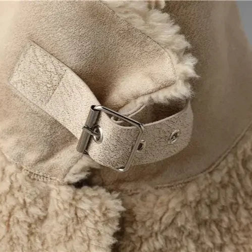 Women's cropped collared fleece jacket