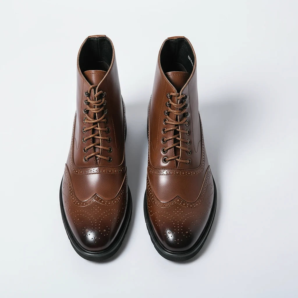 Side view of the men's wingtip brogue boots