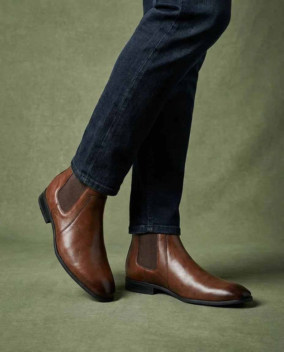 Men's Full-Grain Leather Chelsea Boots – Detail View