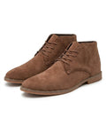 Men's suede Chukka boots in brown with round toe