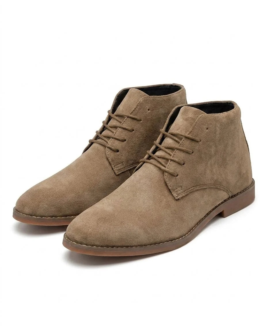 Sole view of the men's suede Chukka boots