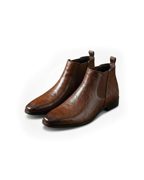 Men's burnished leather Chelsea boots in brown with round toe