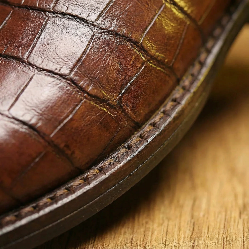 Men's alligator-embossed leather Chelsea boots in green