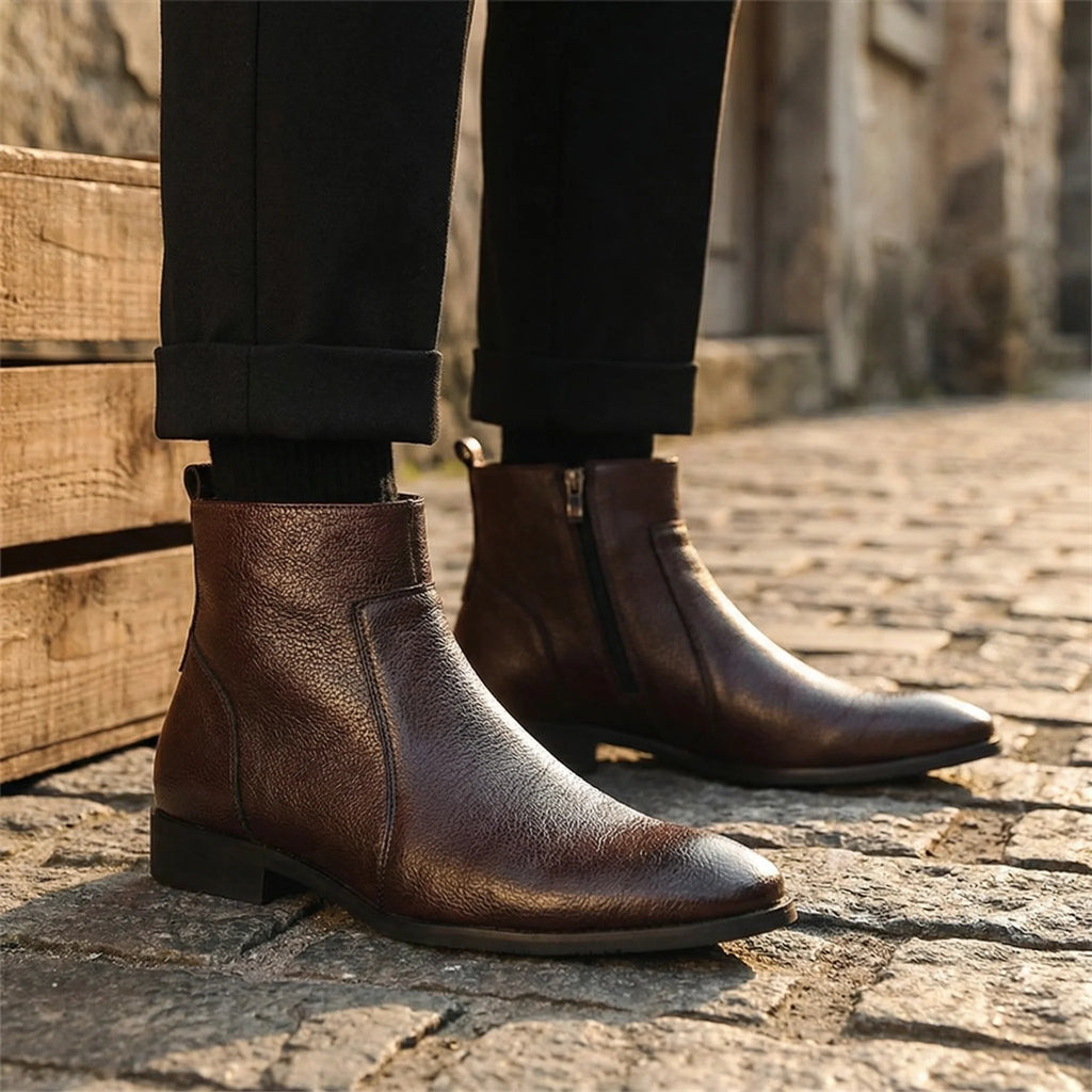 Men's Chelsea boots, sole and heel detail