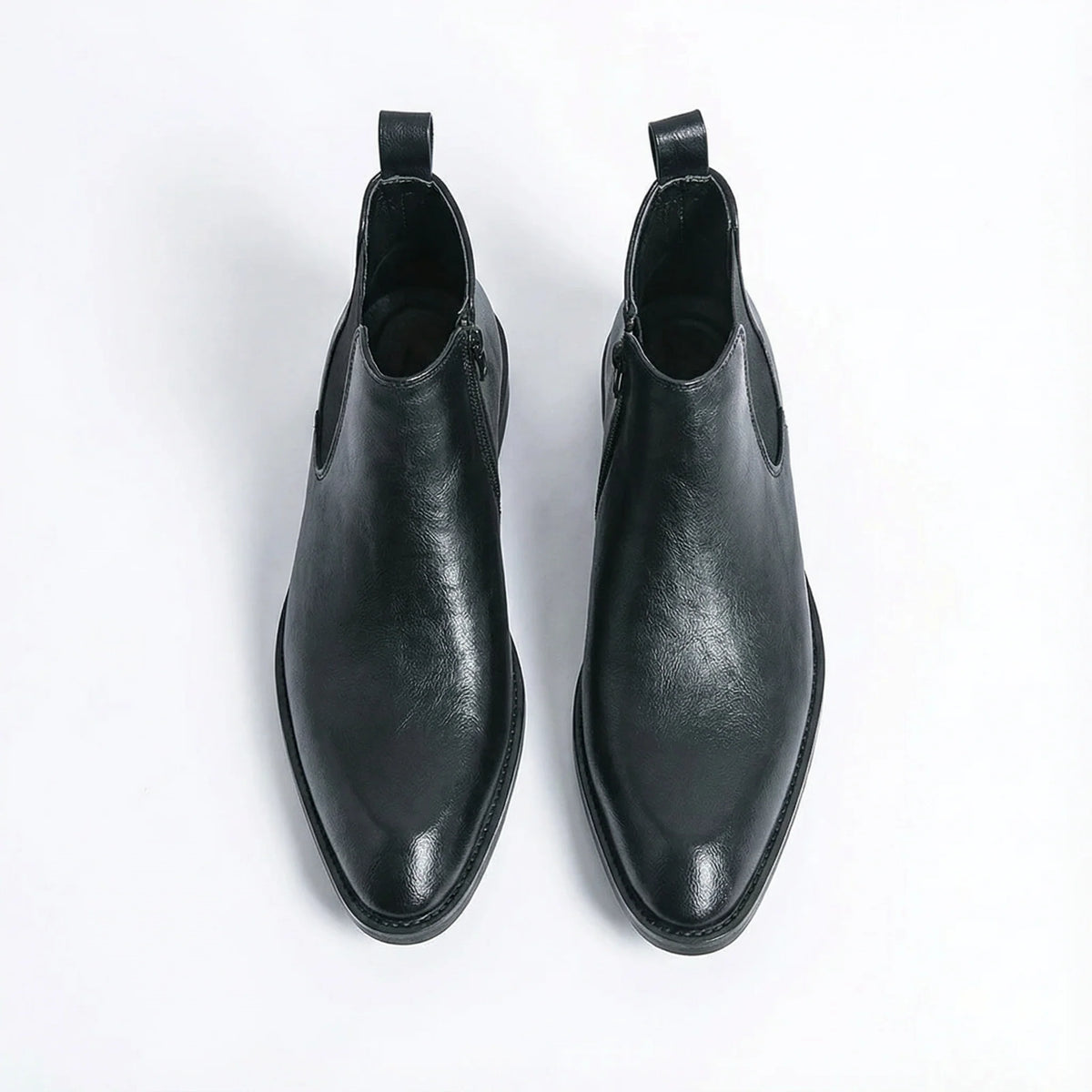 Side view of the men's leather Chelsea boots